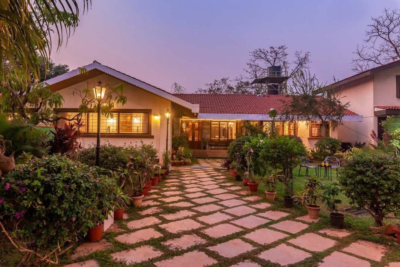 Stayvista'S Casa Palmera - Pet-Friendly Villa With Pool, Garden With Gazebo, And Indoor & Outdoor Games Alībāg Exteriér fotografie